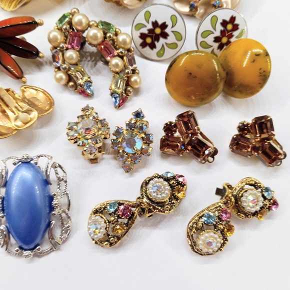 Vintage Earring Lot 15 prs Clip Screwback - Bogoff Sarah Cov Erwin Pearl Trifari - Picture 10 of 11